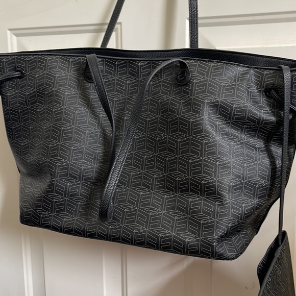 Foley + Corinna large bag/tote with small attached envelop purse inside. - Picture 4 of 12